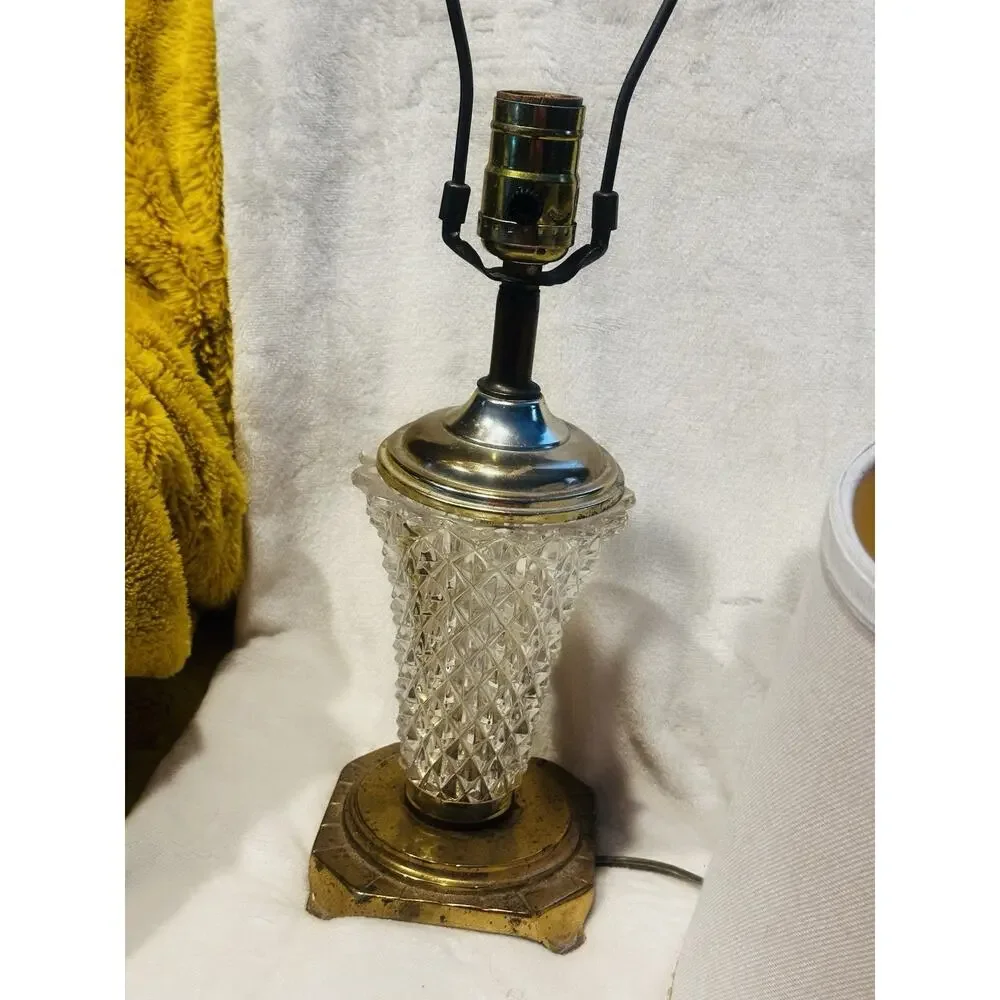 Vtg Crystal Cut Glass Table Lamp Brass Base Hollywood Regency Style Numbered 415